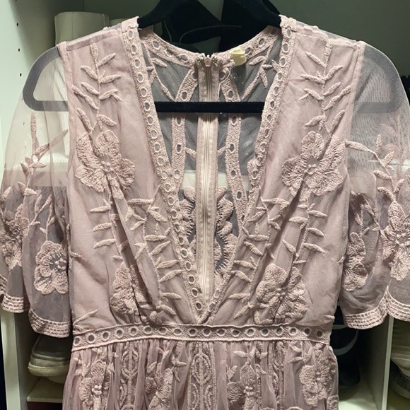 Wishlist Lace Maxi Romper in Blush - Picture 3 of 4